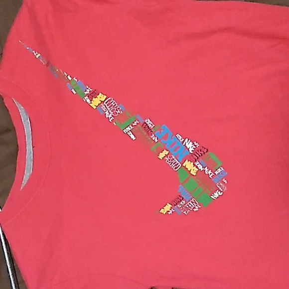 Girls size large pink Nike t-shirt - Picture 1 of 2